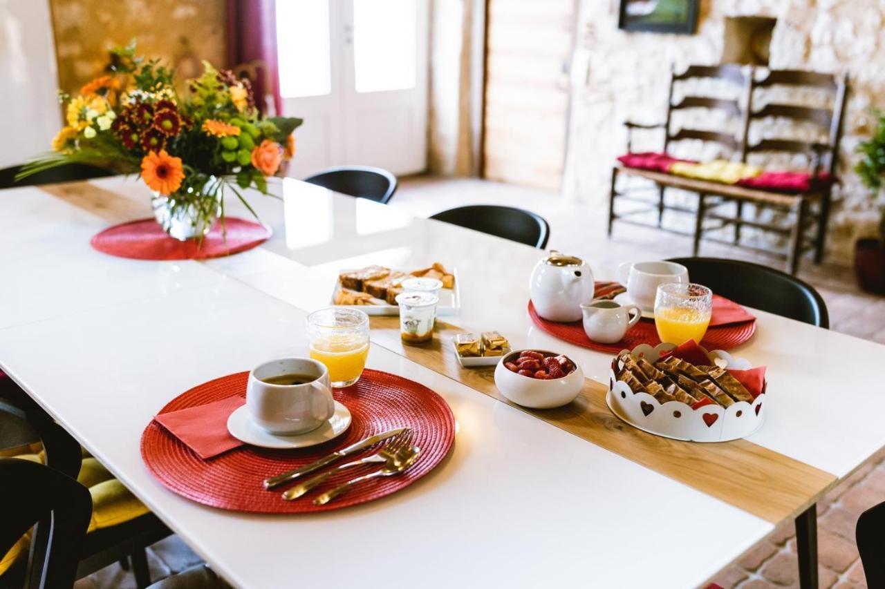 L'Esprit Du 24 Acomodação com café da manhã Rouffignac-de-Sigoules Exterior foto